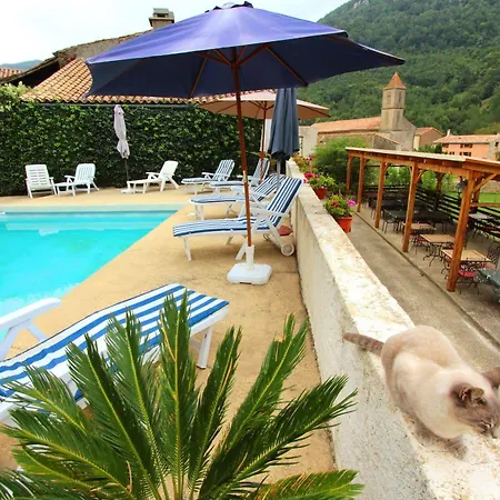Holiday home L'ecluse Au Soleil Sougraigne